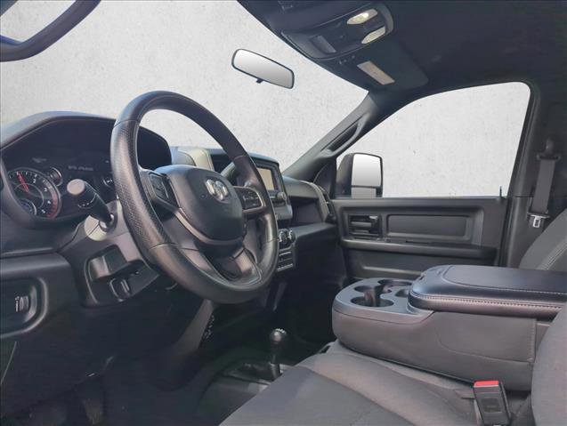 Used 2024 RAM 2500 Tradesman w/ Chrome Appearance Group AWD/4WD image 8