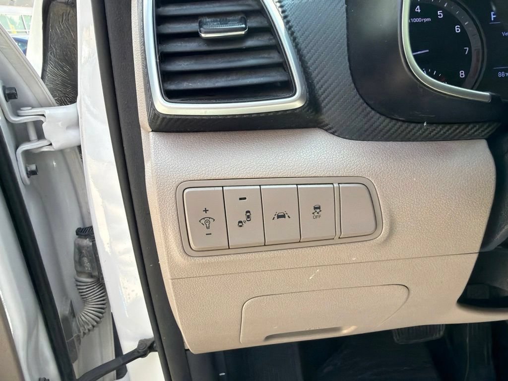 Used 2019 Hyundai Tucson Value w/ Cargo Package FWD image 16