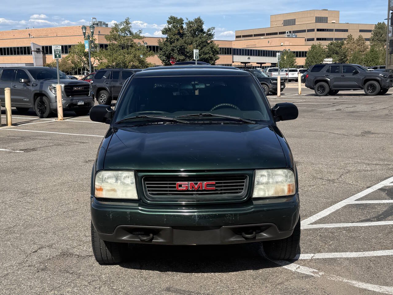 Used 2001 GMC Sonoma SLS w/ Super Spec Pkg 1 AWD/4WD image 3
