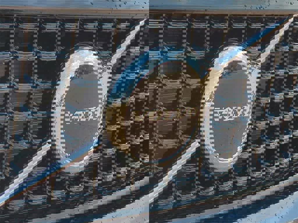 New 2026 Volvo XC40 B5 Core w/ Protection Package Premier image 10