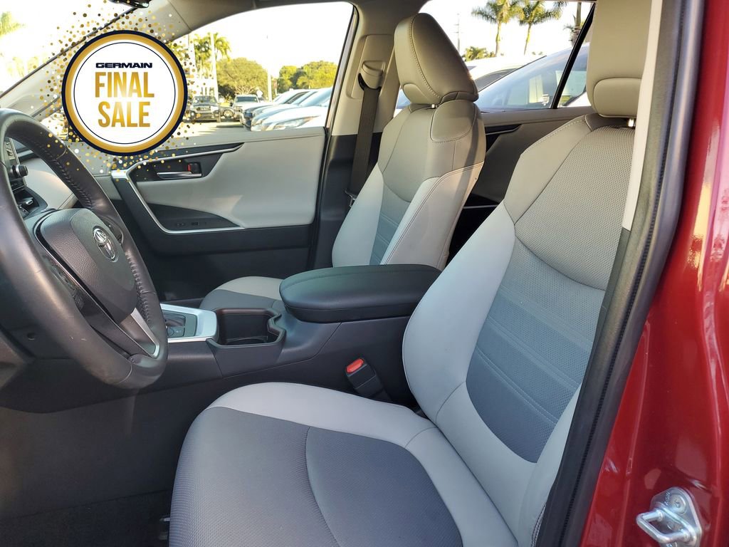 Certified 2022 Toyota RAV4 Limited image 16