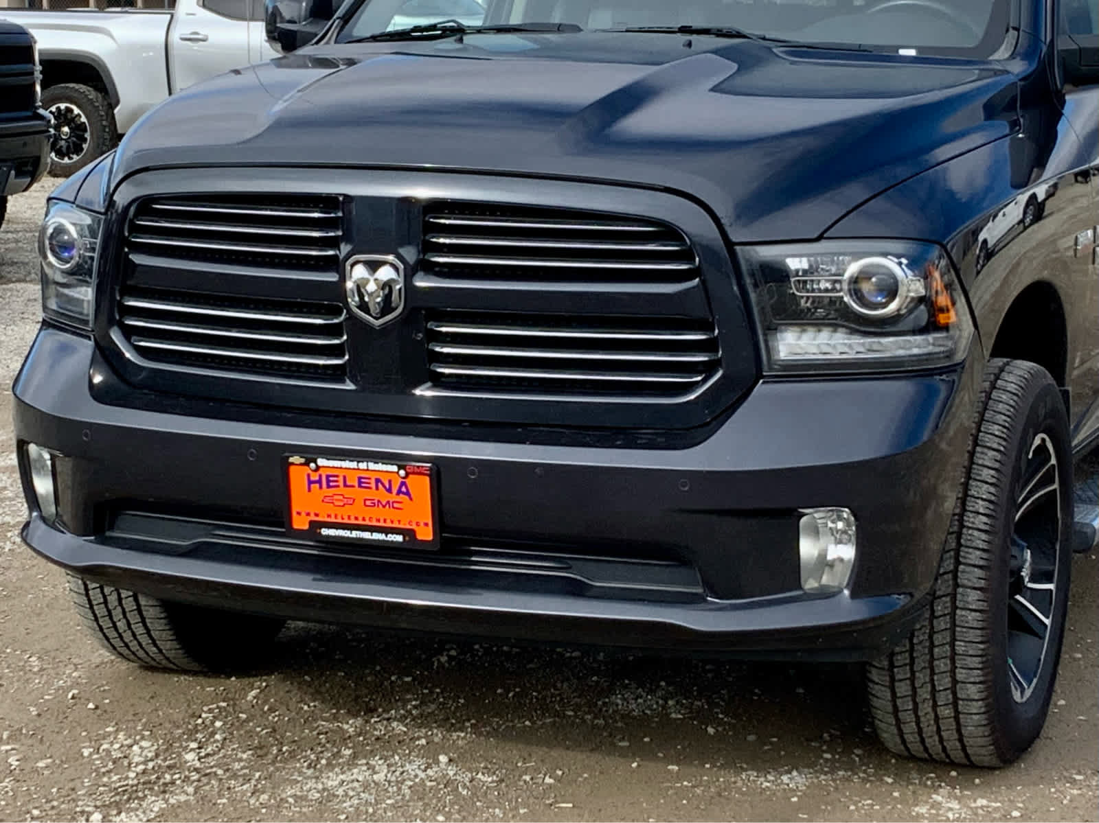 Used 2017 RAM 1500 Sport image 9