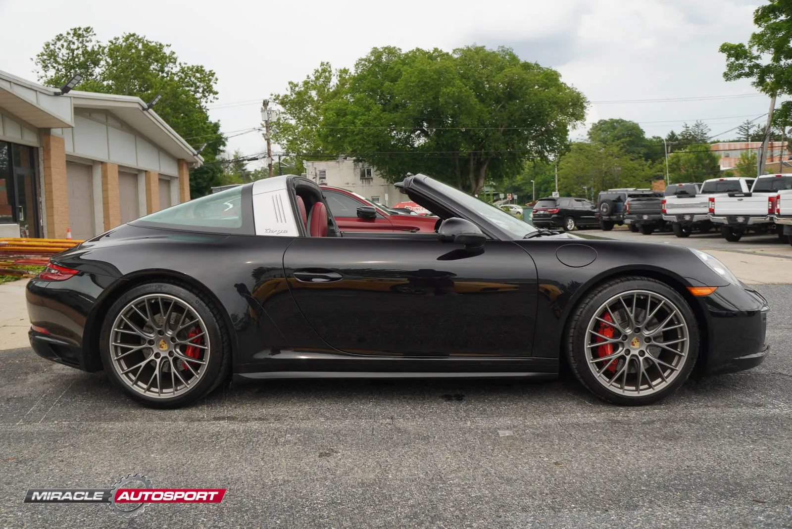 Used 2018 Porsche 911 Targa 4S AWD/4WD image 8