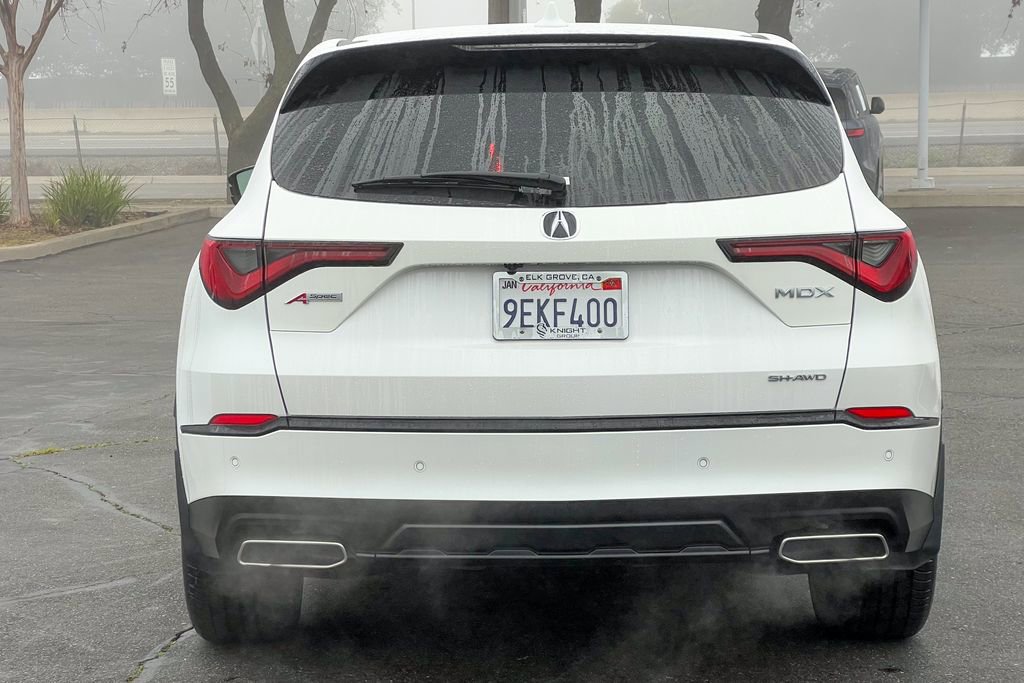 Used 2023 Acura MDX A-Spec image 9