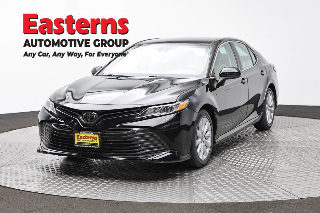 Used 2019 Toyota Camry LE FWD image 1