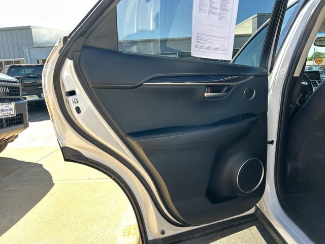 Used 2015 Lexus NX 300h AWD w/ Luxury Package image 18