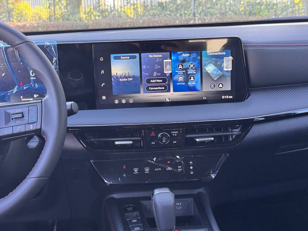 New 2026 Nissan Kicks SR FWD image 18