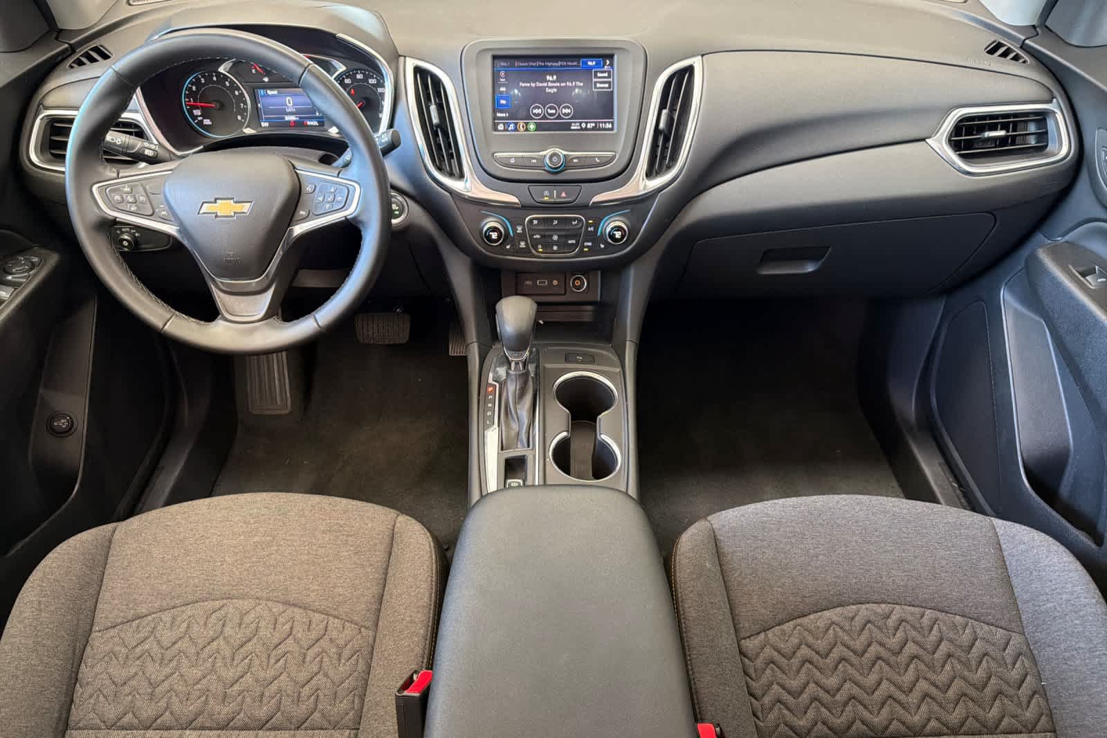 Used 2024 Chevrolet Equinox LT FWD image 3