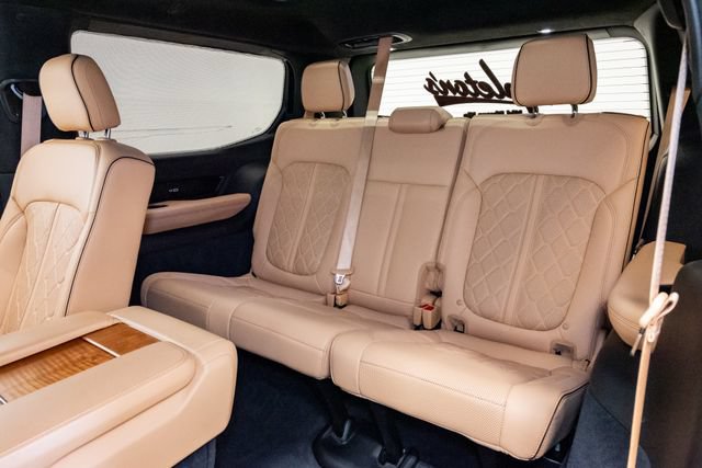 Used 2023 Jeep Grand Wagoneer Series III AWD/4WD image 34