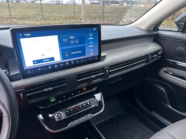 Used 2024 Lincoln Corsair AWD w/ Equipment Group 101A image 45