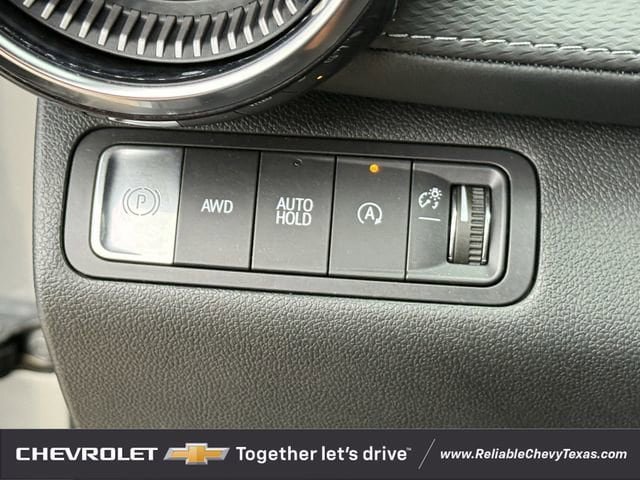 Used 2025 Chevrolet Equinox LT AWD/4WD image 25