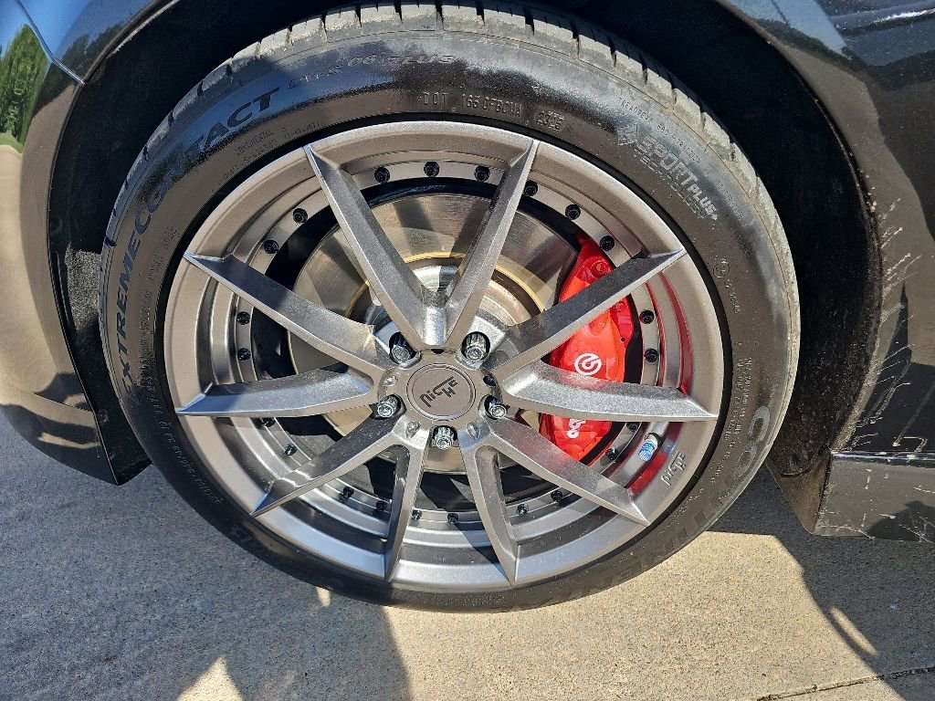 Used 2017 Chevrolet SS RWD image 22