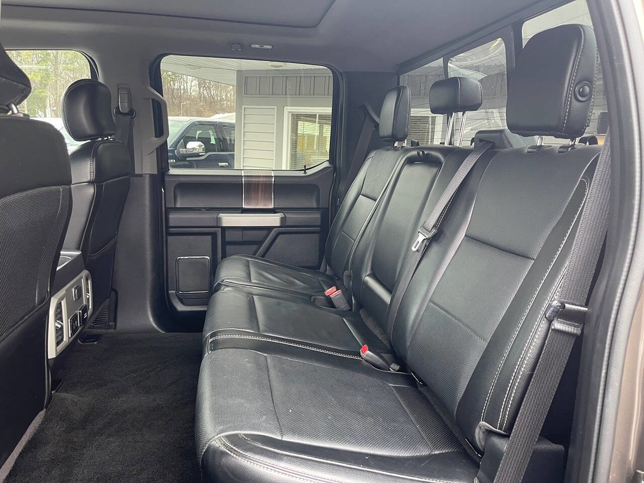 Used 2017 Ford F150 Lariat image 23