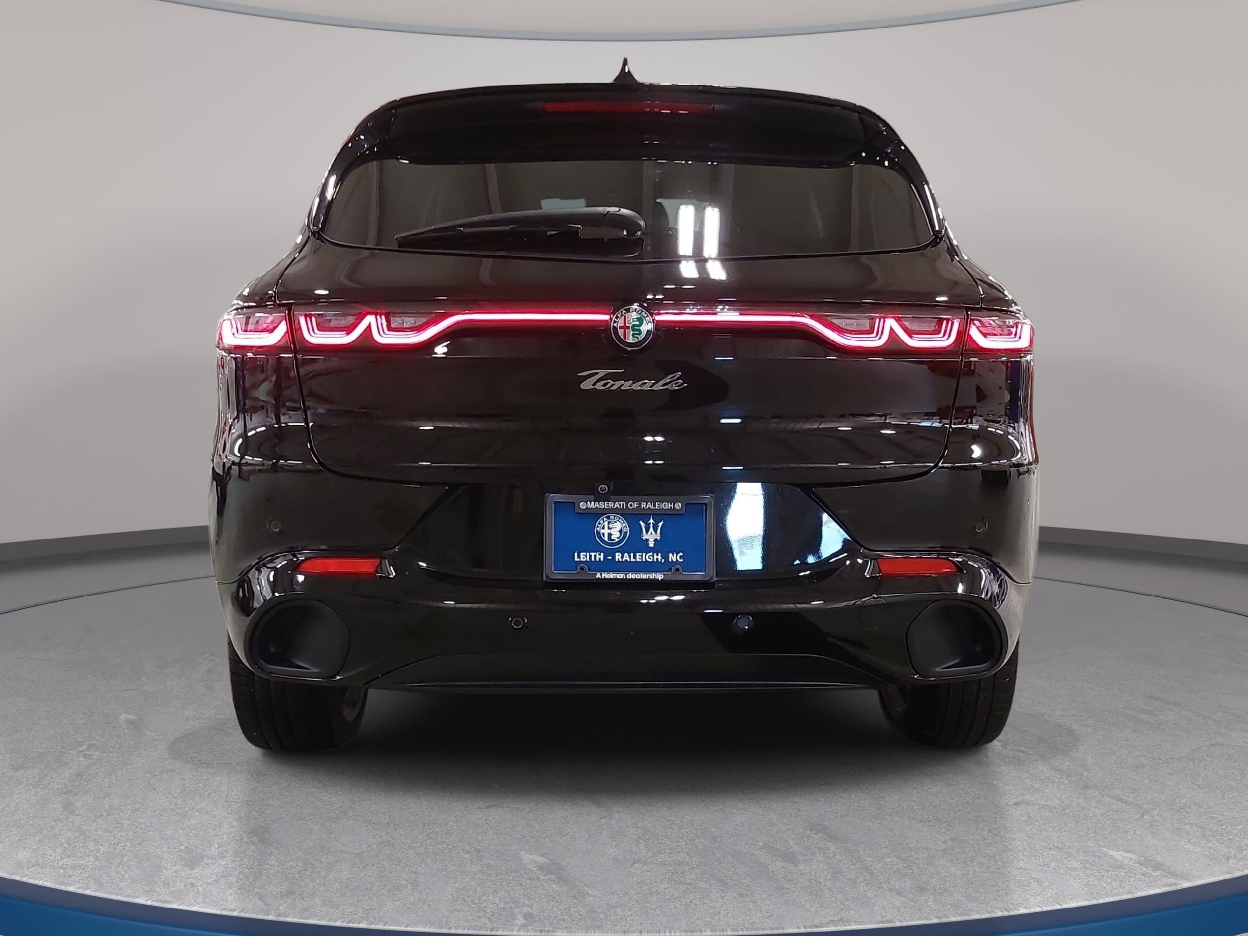 Used 2025 Alfa Romeo Tonale w/ Premium Package AWD/4WD image 6