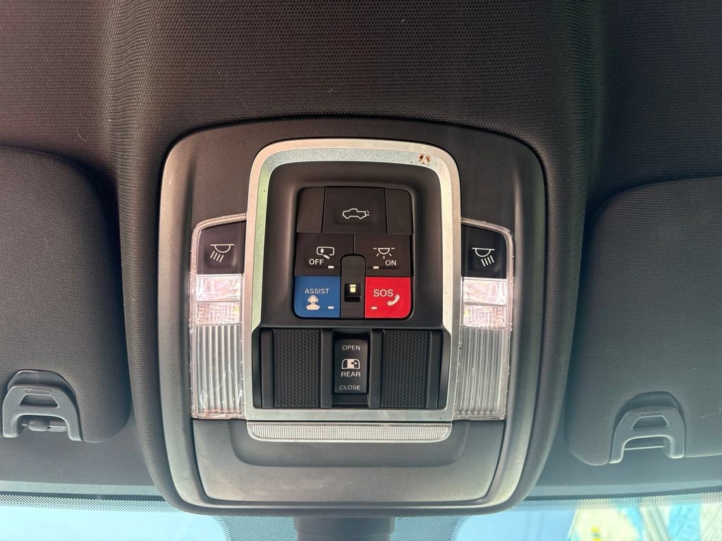 Used 2020 RAM 2500 Laramie AWD/4WD image 19