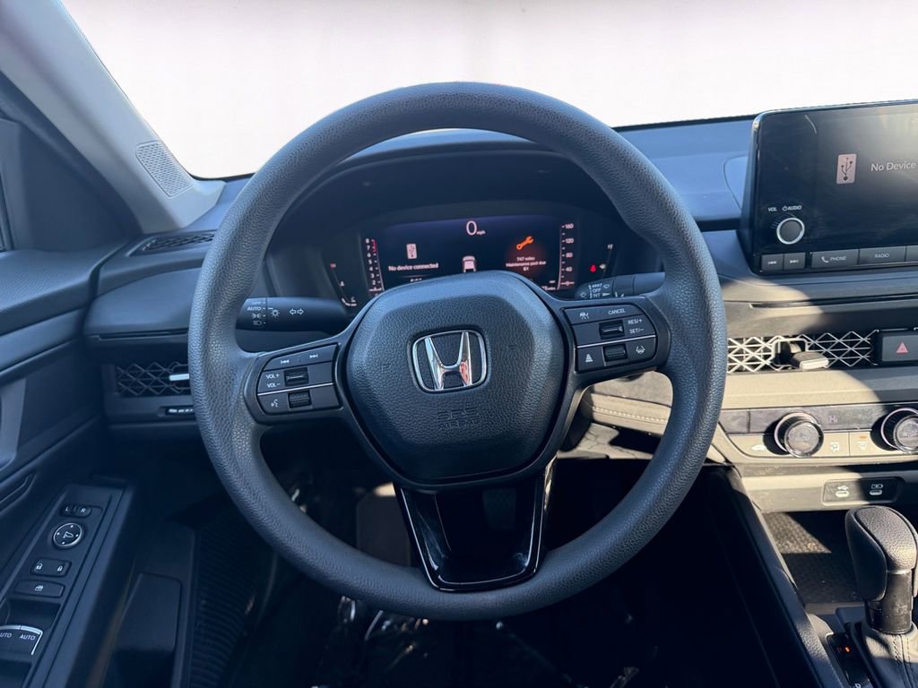 Used 2025 Honda Accord SE image 12