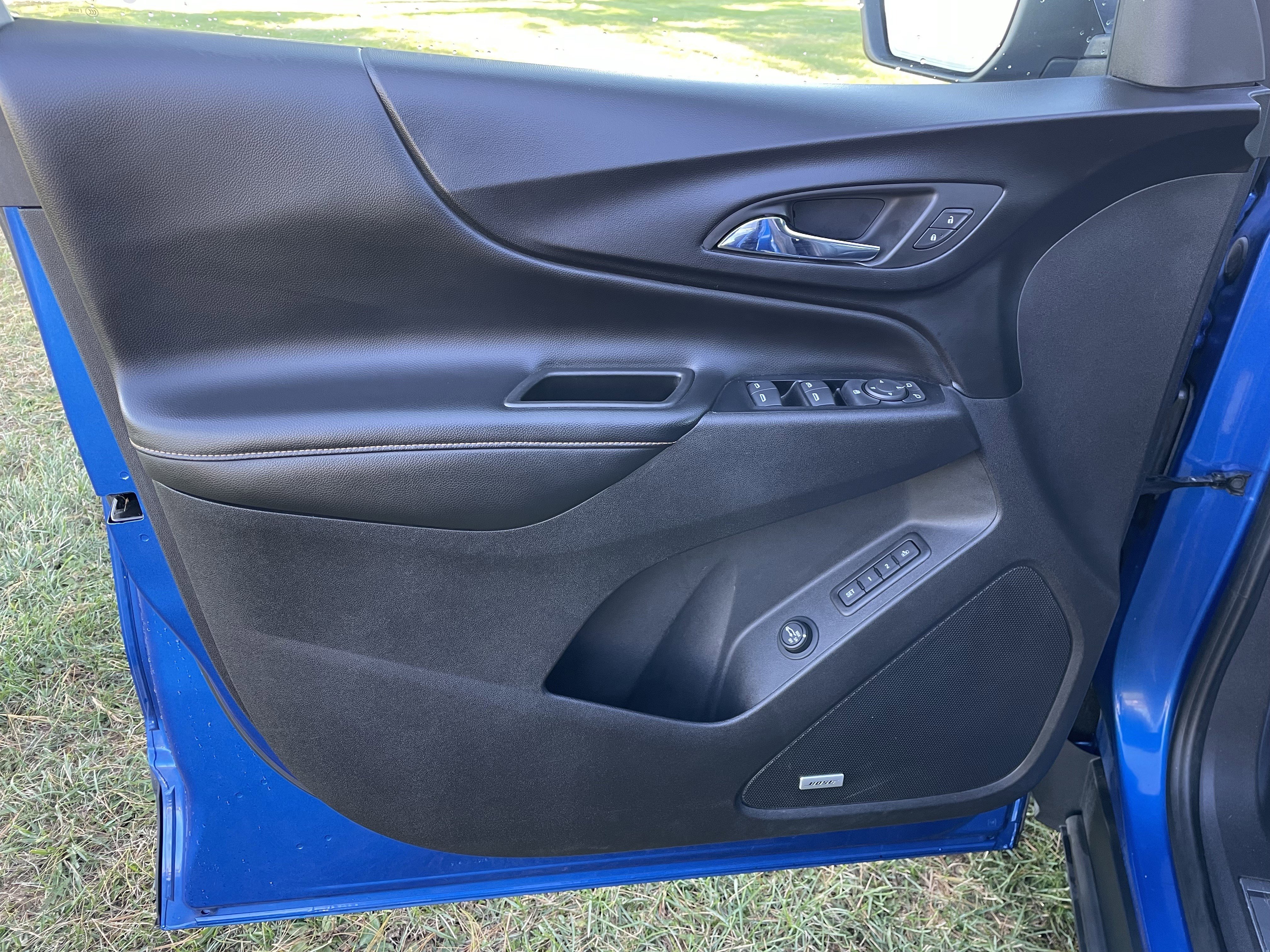 Used 2019 Chevrolet Equinox Premier image 12