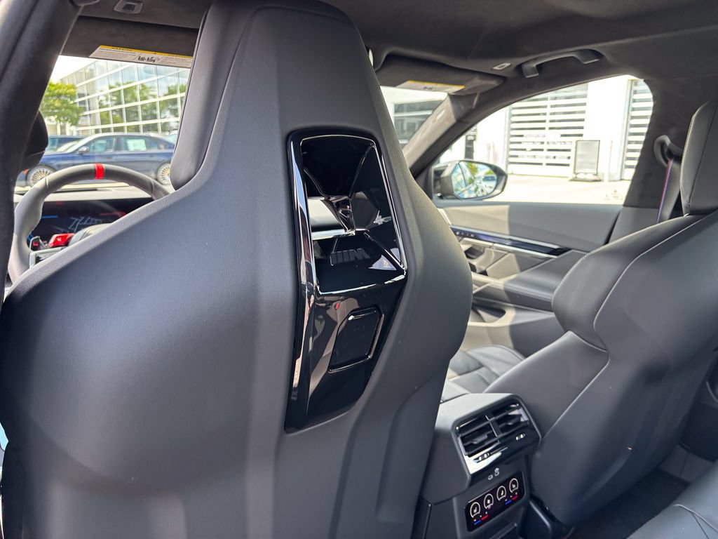 New 2027 BMW M5 AWD/4WD image 29