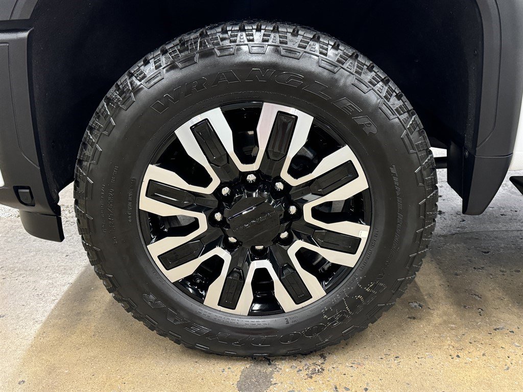 Used 2024 GMC Sierra 2500 Denali w/ Denali Reserve Package image 6