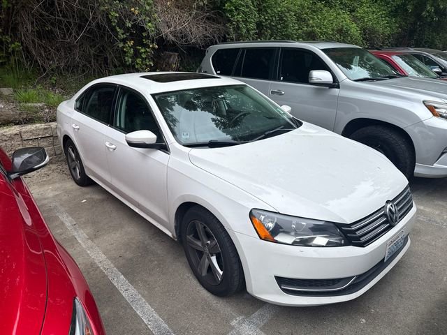 Used 2013 Volkswagen Passat 2.5 SE FWD image 1