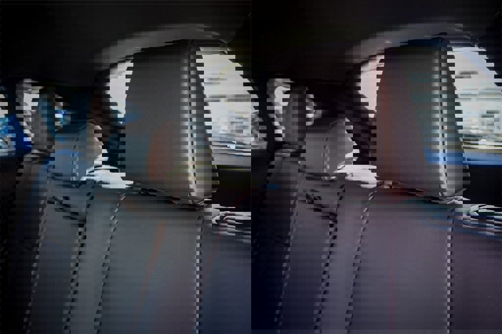 Used 2024 Toyota Venza LE image 26