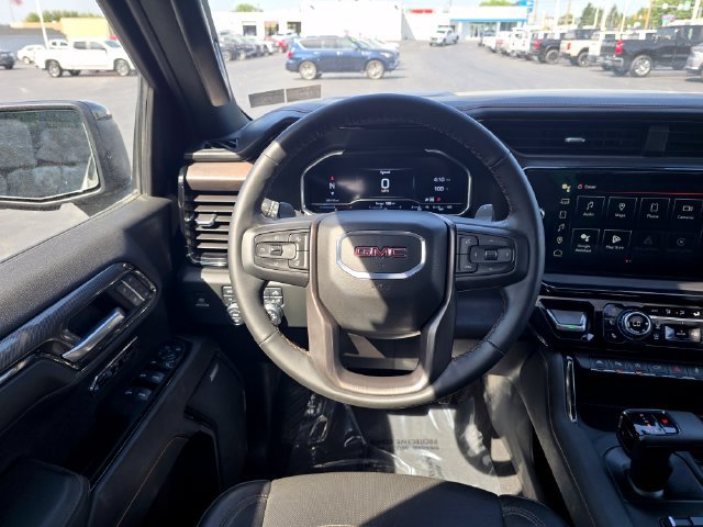 Used 2024 GMC Sierra 1500 AT4 w/ Technology Package AWD/4WD image 32