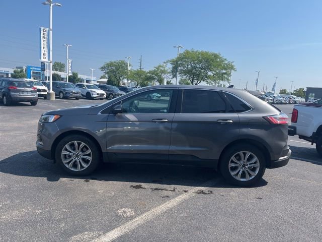 Used 2024 Ford Edge Titanium image 3