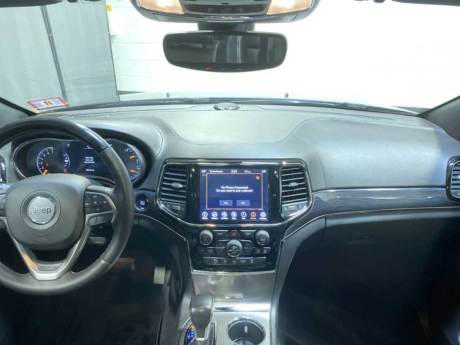 Used 2019 Jeep Grand Cherokee Overland AWD/4WD image 10