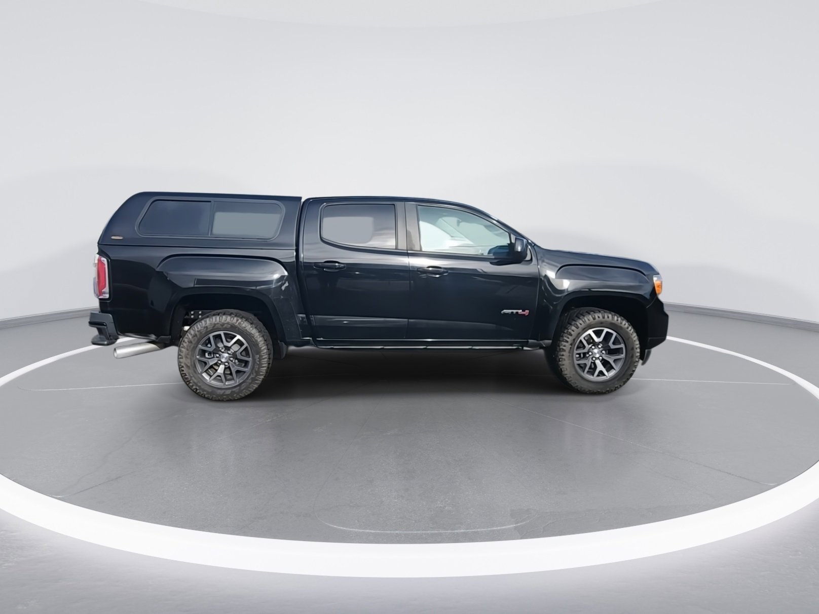 Used 2021 GMC Canyon AT4 w/ Driver Alert Package image 9