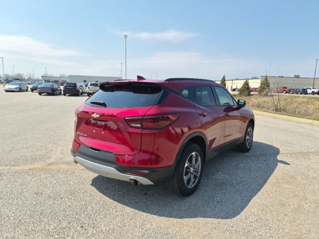 Used 2024 Chevrolet Blazer LT AWD/4WD image 5
