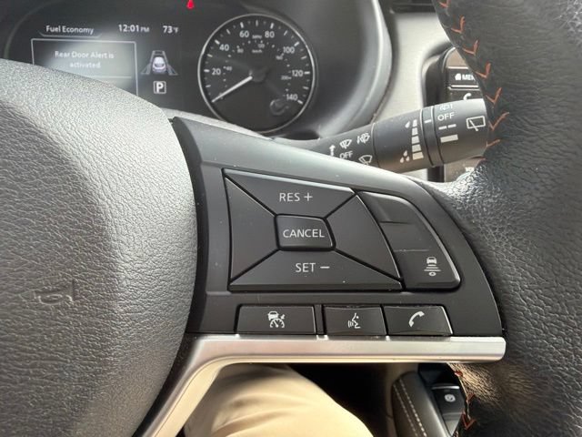 Used 2023 Nissan Kicks SR FWD image 16