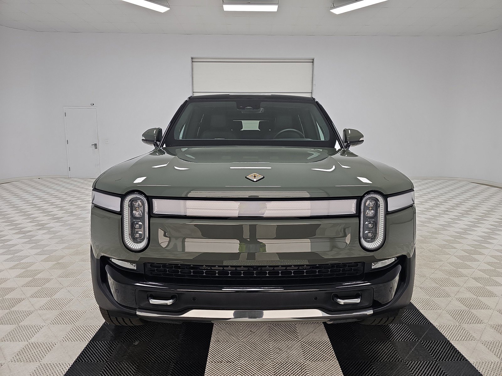 Used 2022 Rivian R1S Launch Edition image 8