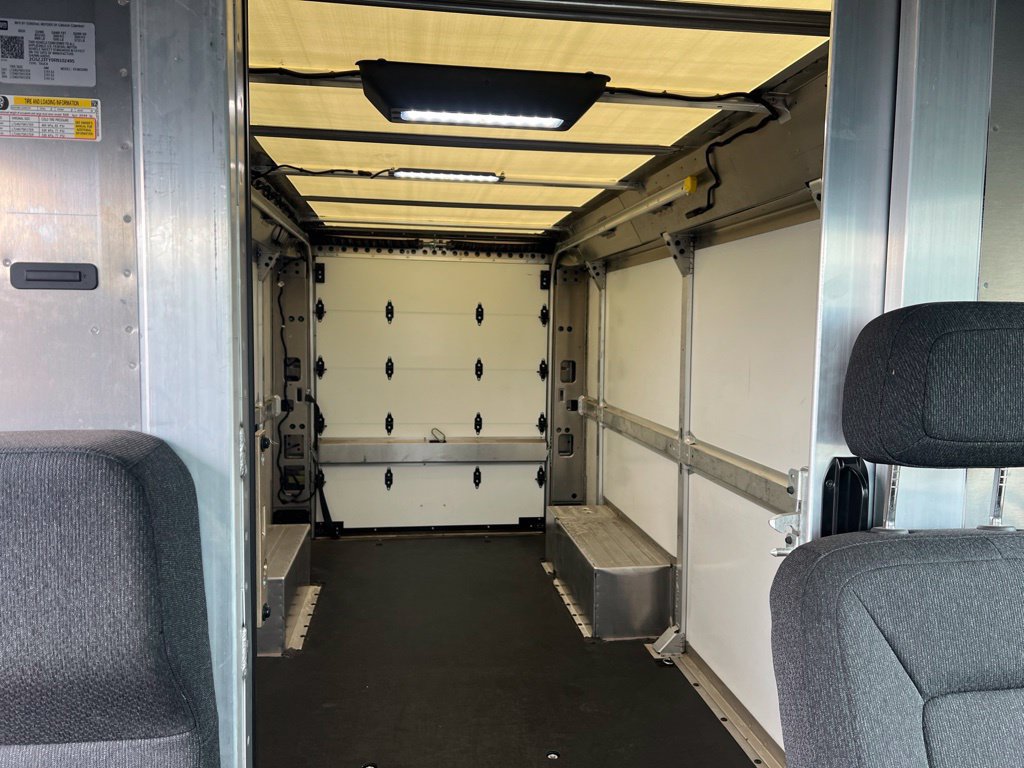 Used 2024 Chevrolet Brightdrop 600 w/ Commercial Equipment Package AWD/4WD image 13