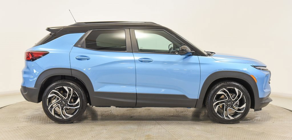 Used 2025 Chevrolet TrailBlazer RS w/ Convenience Package image 8