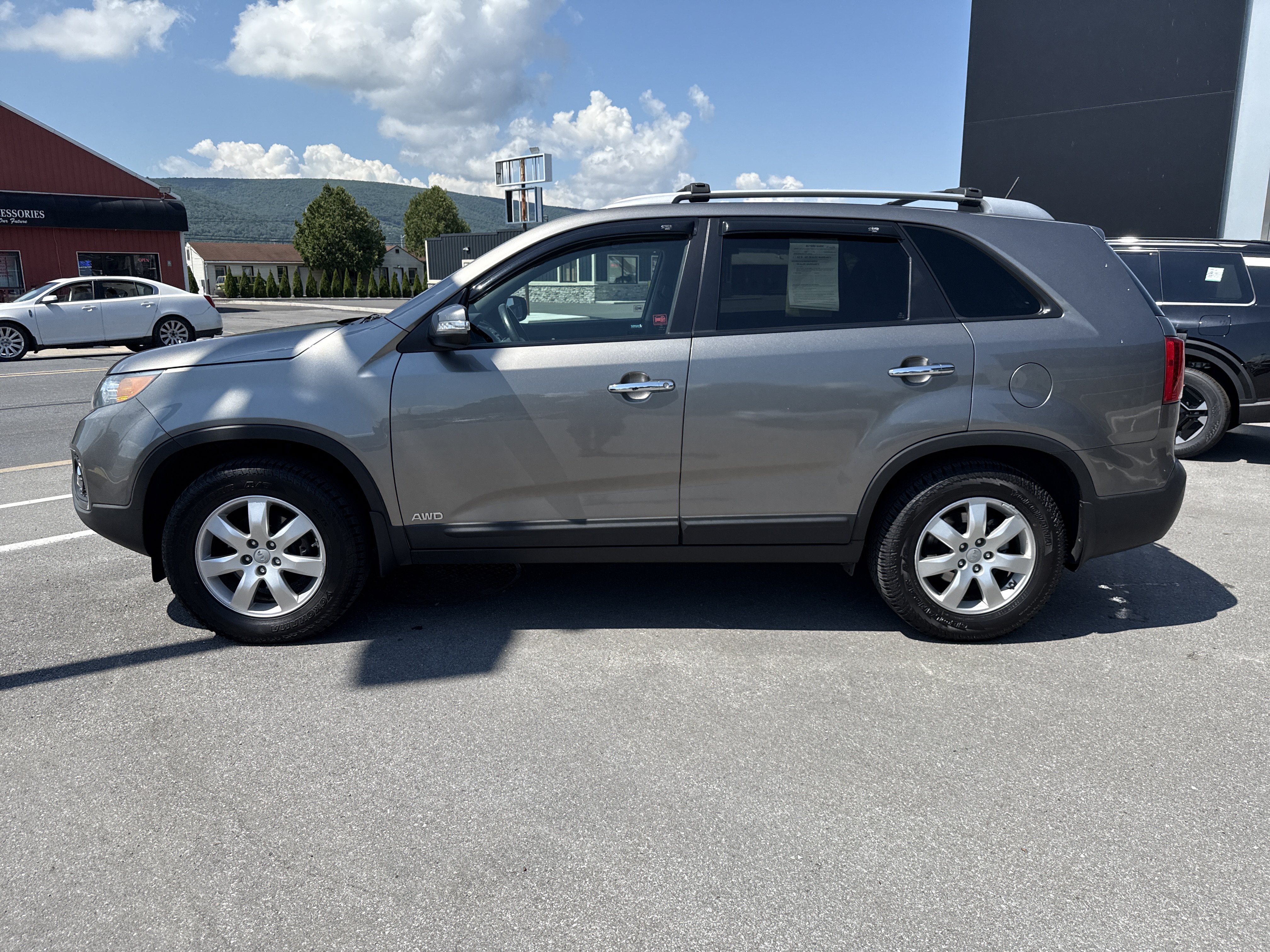 Used 2012 Kia Sorento LX w/ Convenience Pkg AWD/4WD image 7