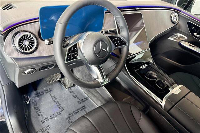 New 2026 Mercedes-Benz EQE 320 4MATIC SUV image 9