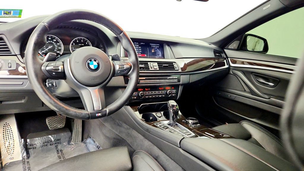 Used 2015 BMW 550i xDrive Sedan AWD/4WD image 13