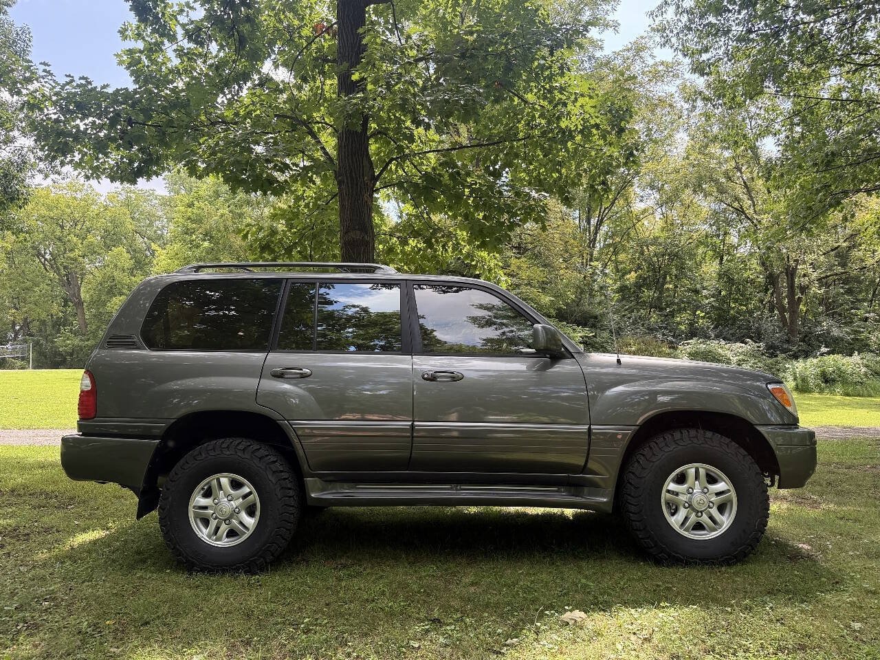 Used 2002 Lexus LX 470 4WD image 11