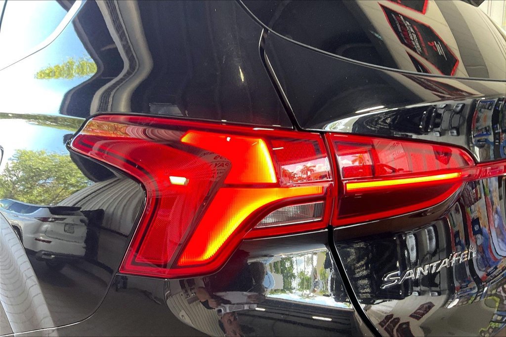 Used 2023 Hyundai Santa Fe Calligraphy AWD/4WD image 17