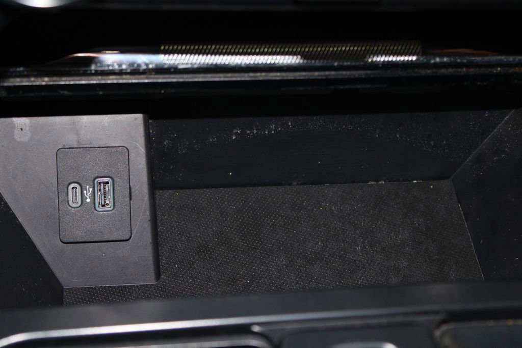 Used 2023 Ford F150 Lariat w/ Max Trailer Tow Package image 47