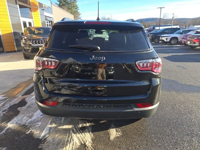 New 2026 Jeep Compass Latitude AWD/4WD image 5
