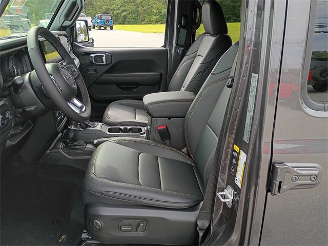 New 2025 Jeep Wrangler Sahara image 10