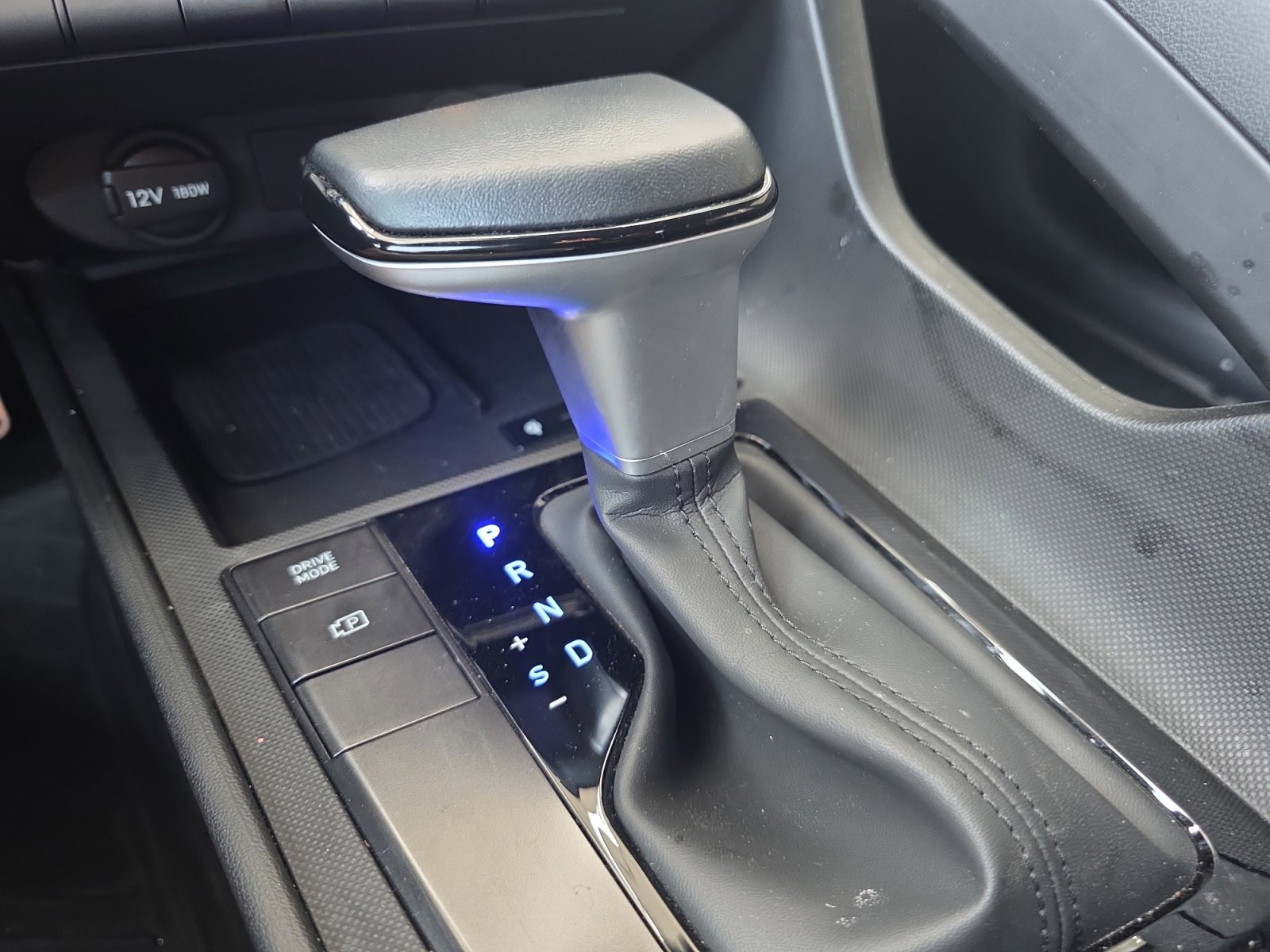 Used 2025 Hyundai Elantra Sport image 20