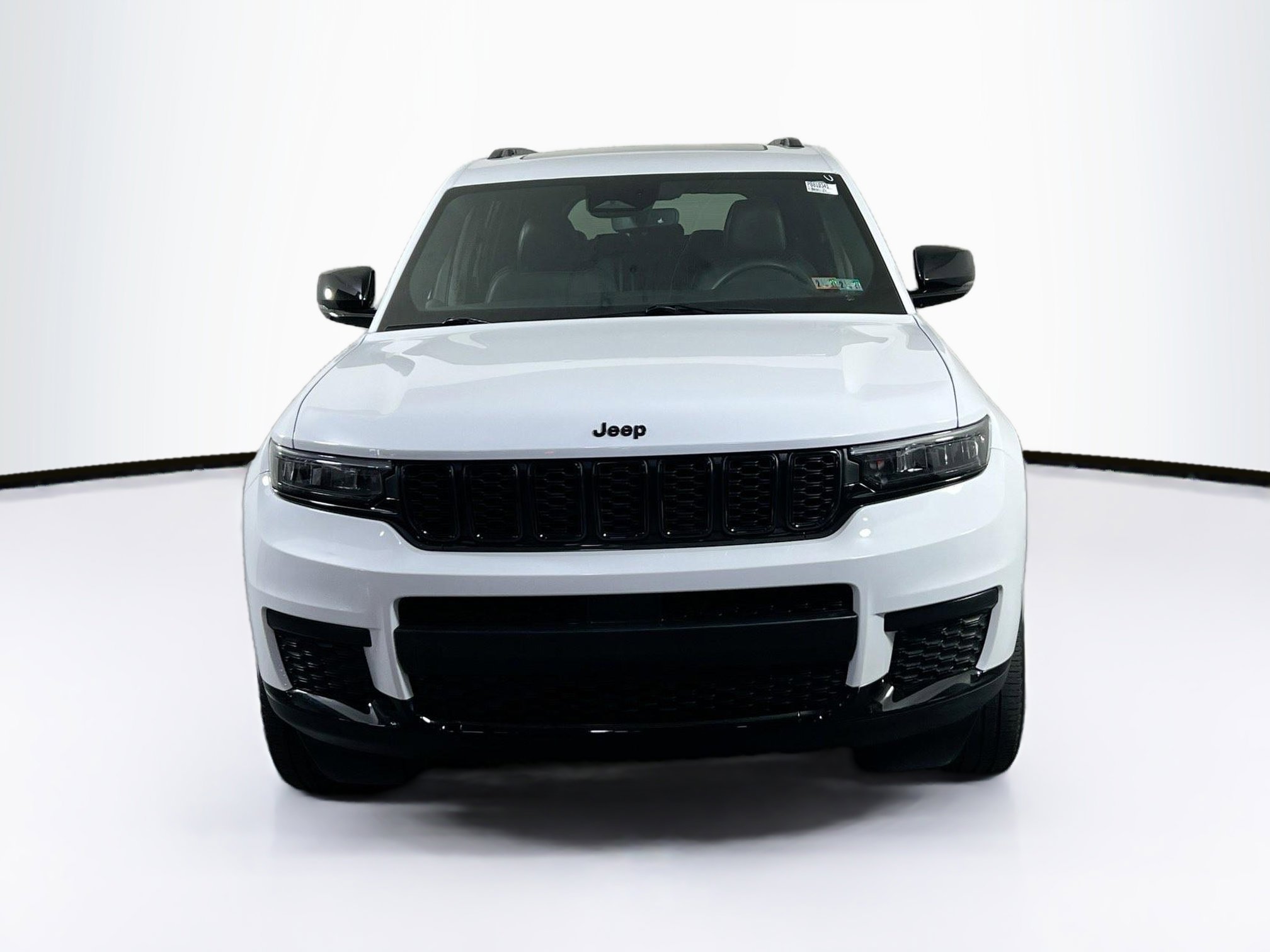 Used 2023 Jeep Grand Cherokee L Laredo AWD/4WD image 2