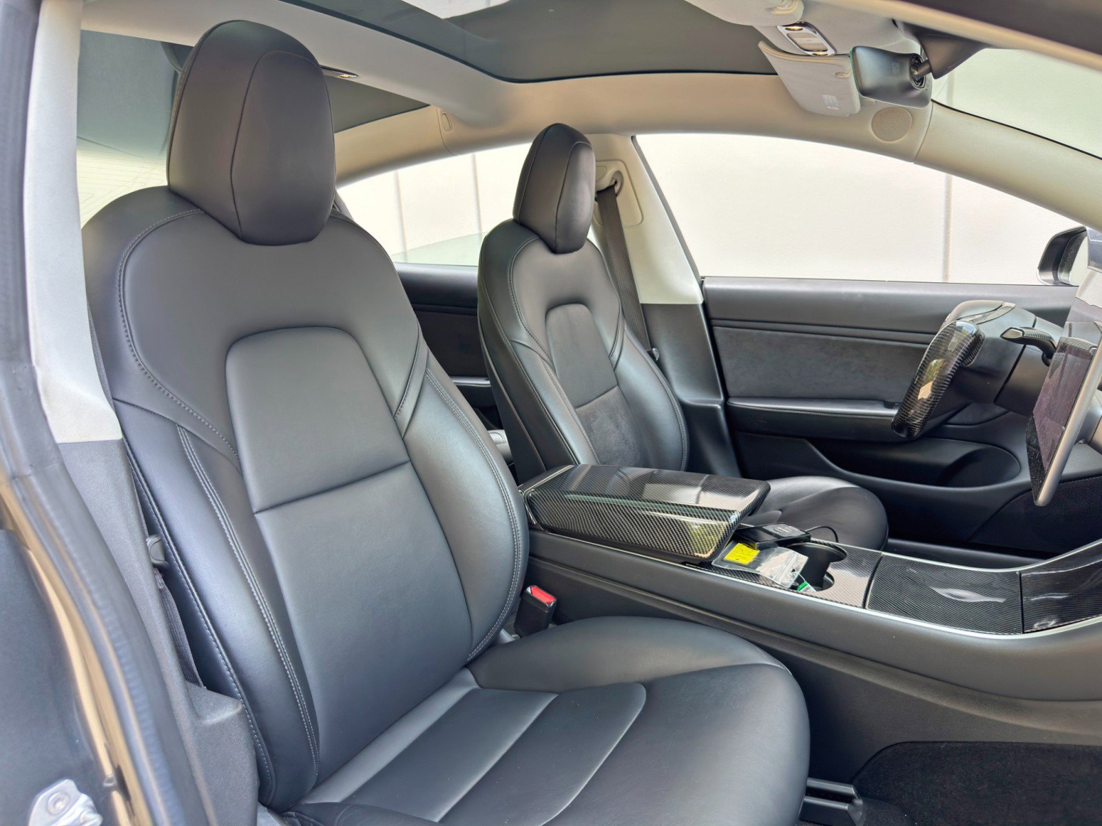 Used 2018 Tesla Model 3 Long Range RWD image 37