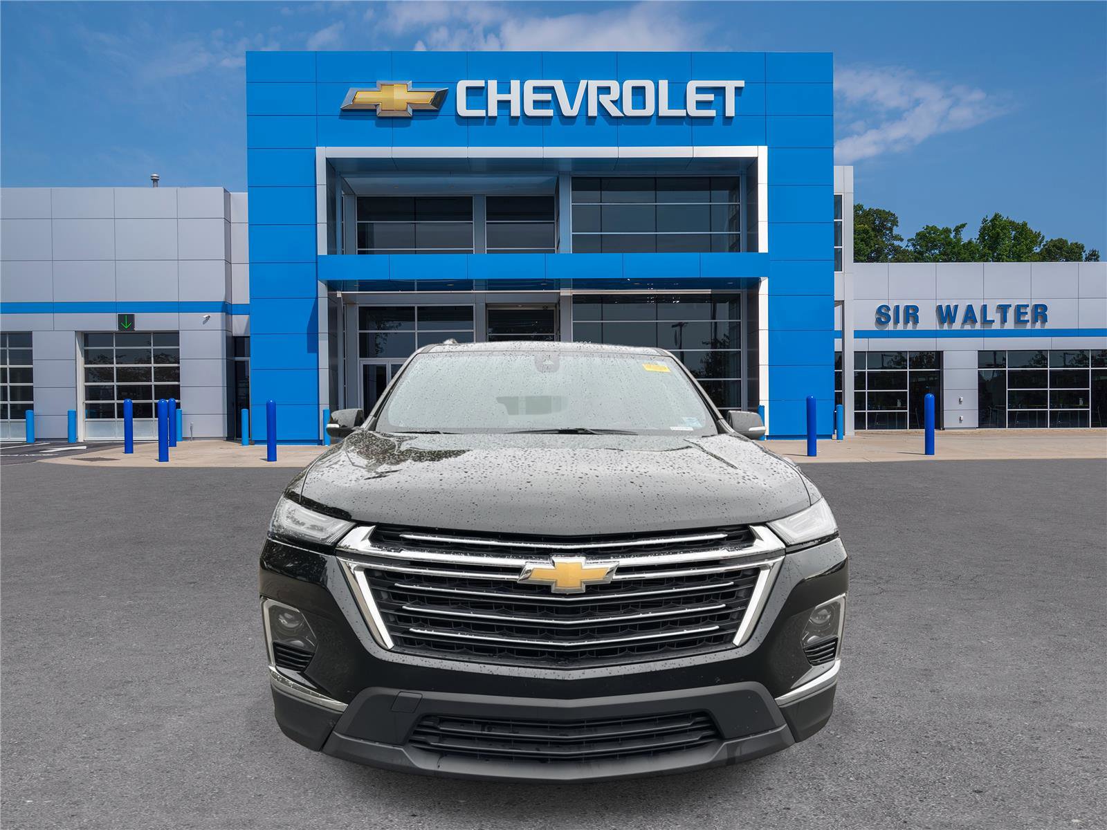 Used 2023 Chevrolet Traverse LT image 43
