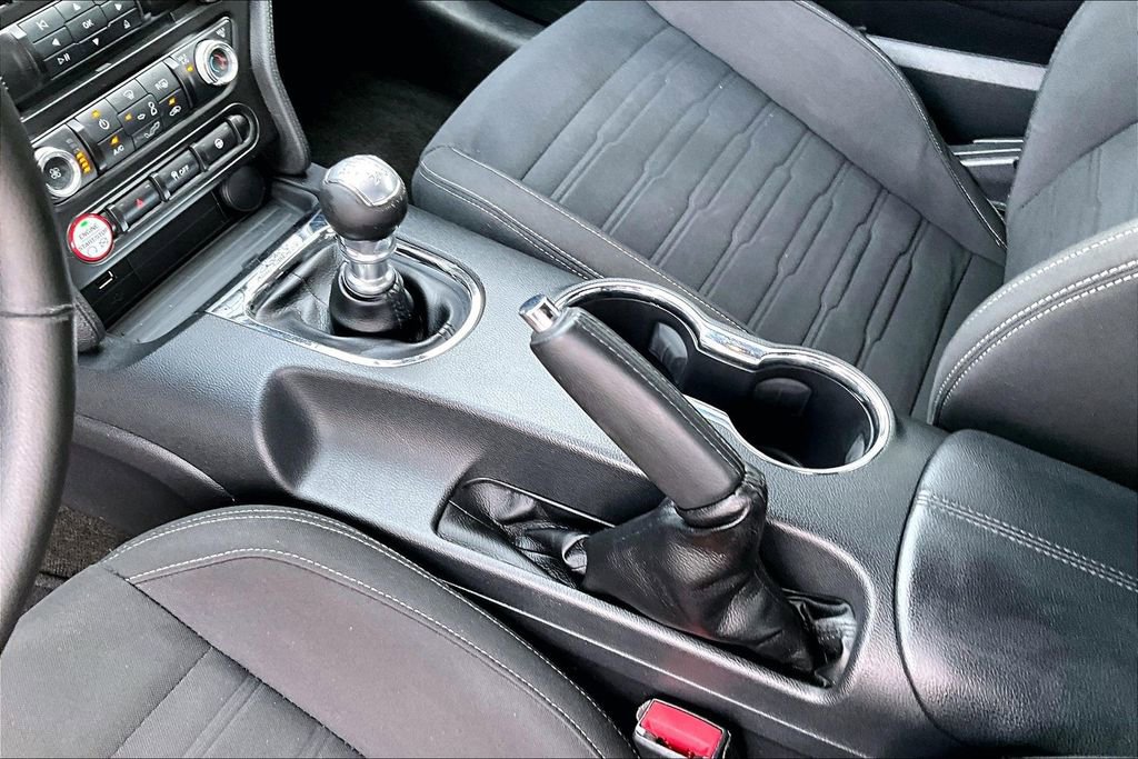 Used 2015 Ford Mustang GT RWD image 15