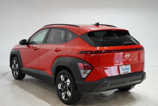 Used 2025 Hyundai Kona SEL FWD image 6