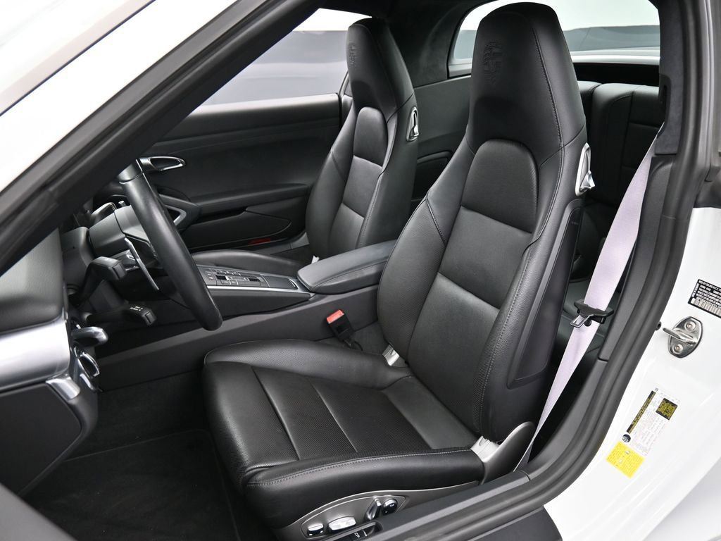 Certified 2019 Porsche 911 Targa 4 AWD/4WD image 5