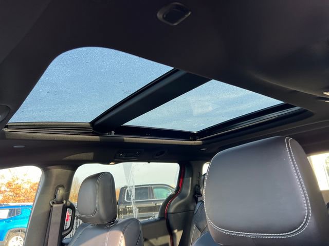 New 2026 Chrysler Pacifica Select image 8